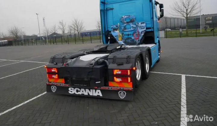 Pазбираем грузовик Scania 6 series с 2016