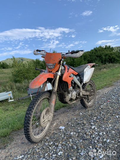 Рейсер xzr 250