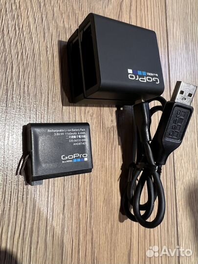 Зарядное устройство GoPro + аккумулятор