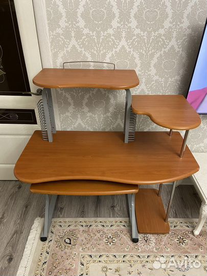 Компьютерный стол, новый