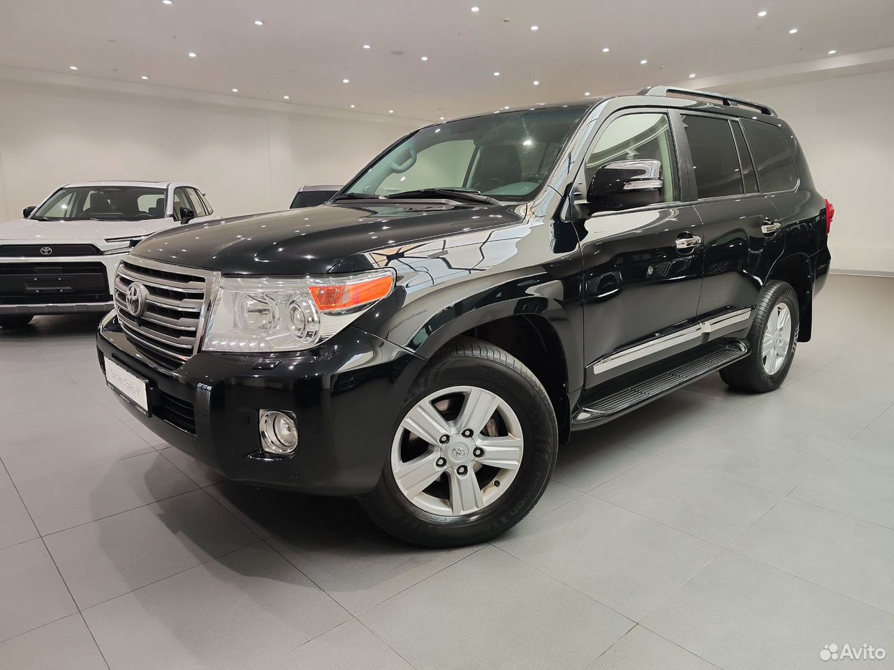 Toyota Land Cruiser 4.6 AT, 2013, 208 260 км