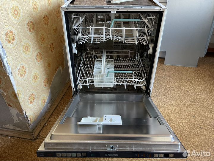 Посудомоечная машина Ariston 60 см, дост/устан