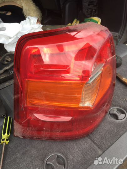 Фонарь задний левый land cruiser 200 рейстайлинг
