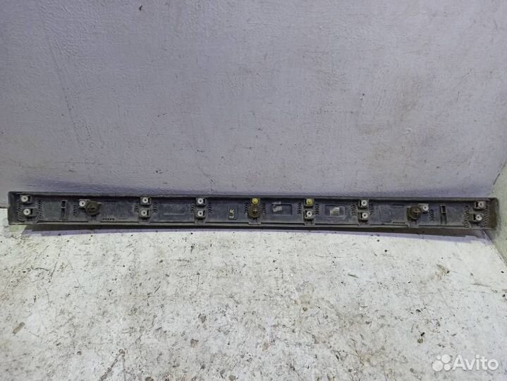 Накладка двери багажника