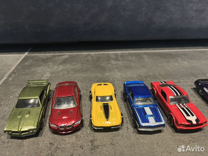 Hot wheels машинки