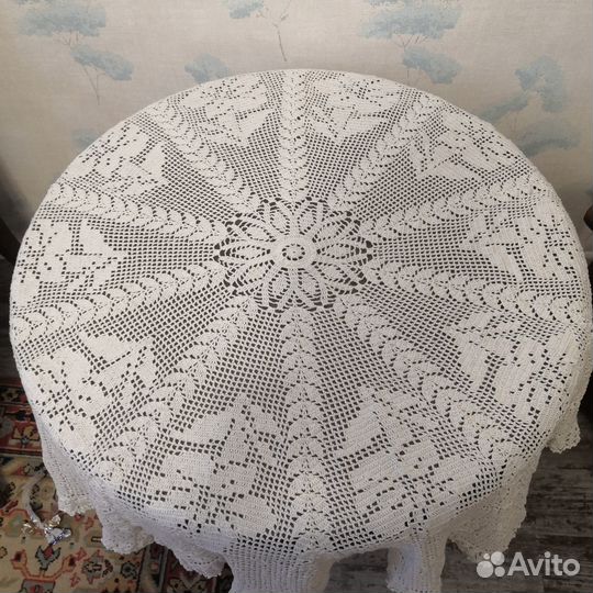 Скатерть круглая вязаная