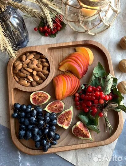 Менажница разделочная доска деревянная 270*270*25