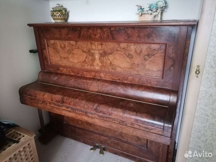 Пианино Блютнер