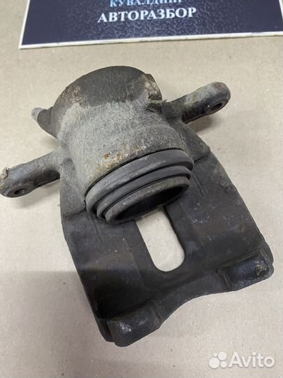 Тормозной цилиндр передний левый Nissan almera g15