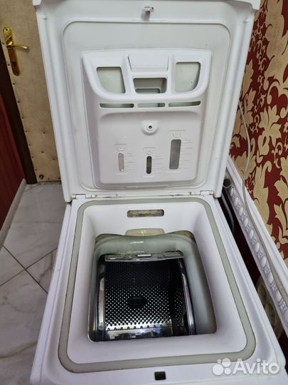 Стиральная машина с вертикальной загрузкой