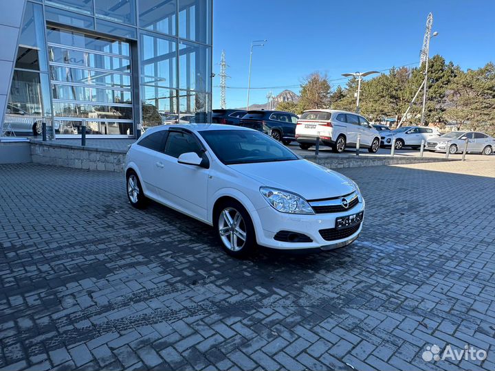 Opel Astra 1.6 МТ, 2011, 167 000 км