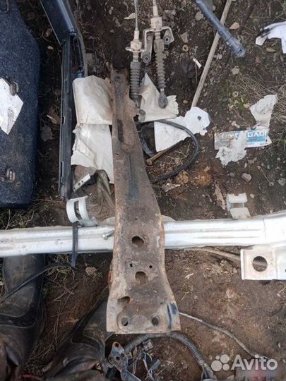 Балка продольная передняя Mitsubishi Lancer 10