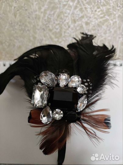 Ободок для волос со стразами