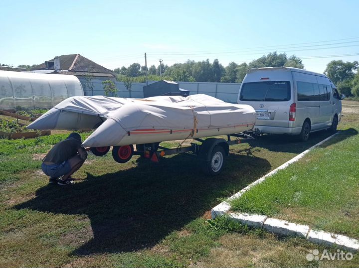 Надувная лодка прицепом и мотором меркурий-25л.с