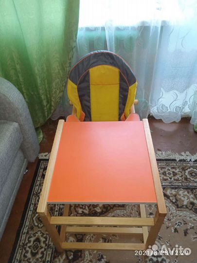 Стульчик для кормления