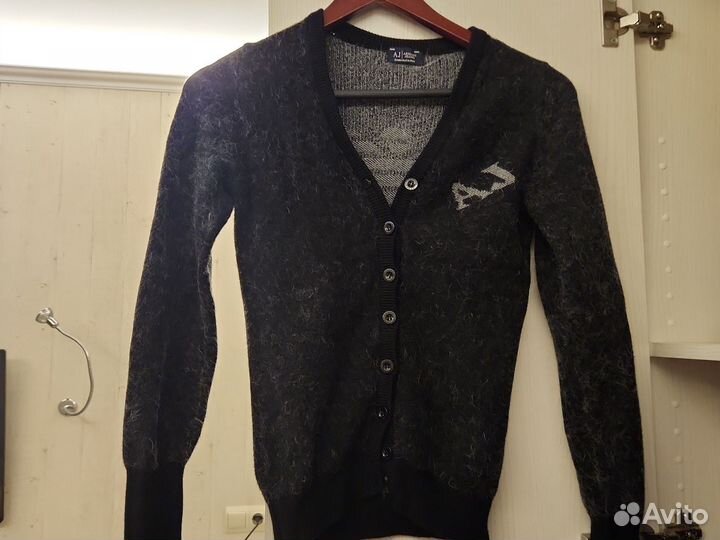 Armani кофта женская на 40-42 размер
