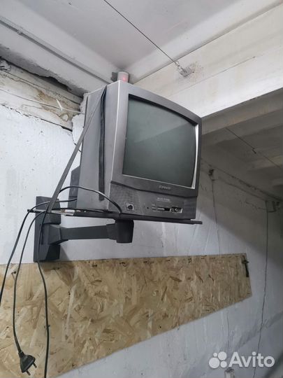 Телевизор