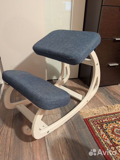 Коленный стул