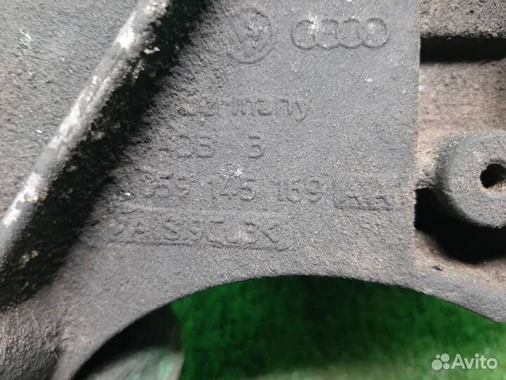 Кронштейн гур volkswagen Touareg (7L) 2006