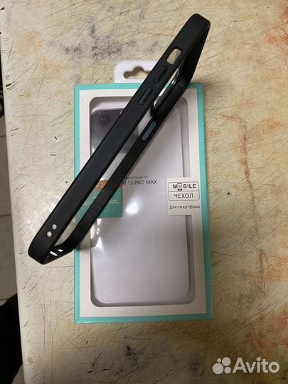 Чехол на iPhone 13 про