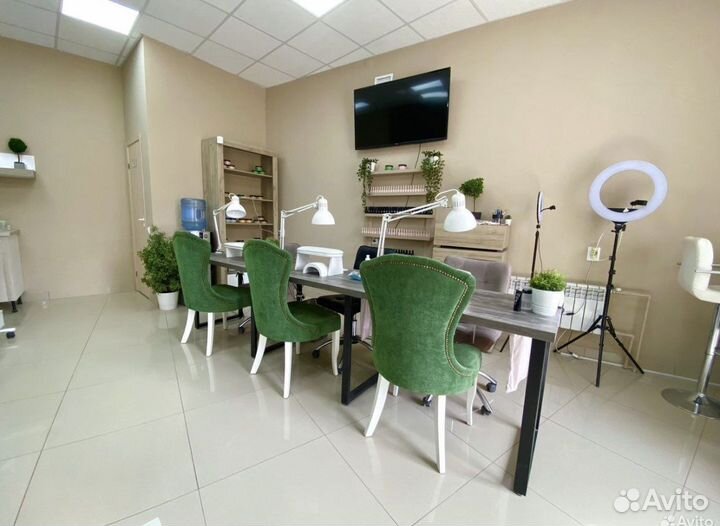 Аренда рабочего места мастера маникюра