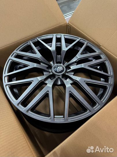 Новые диски R20 на Toyota Camry / RAV4