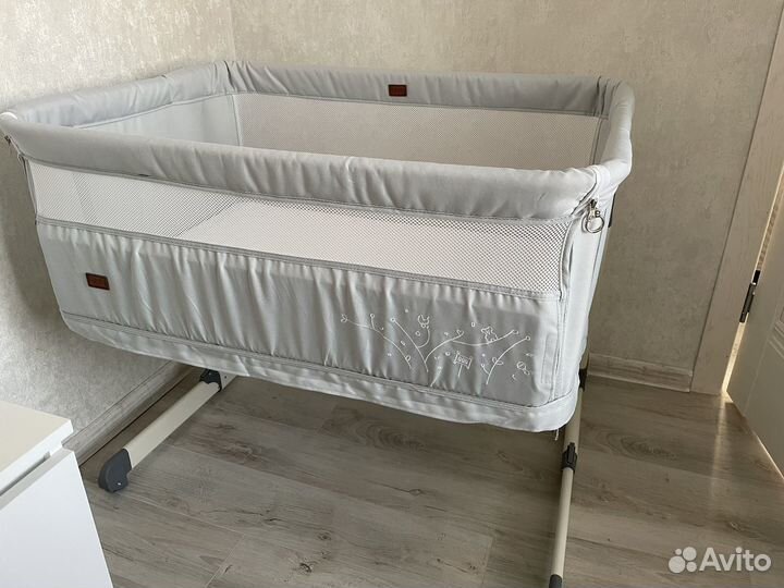 Кроватка для новорожденных