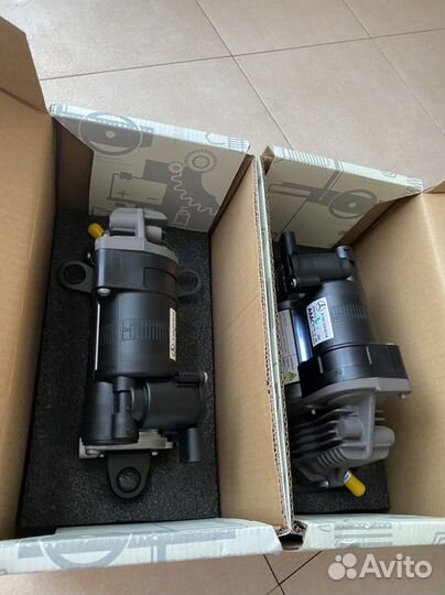 Компрессор пневмоподвески Mercedes X166