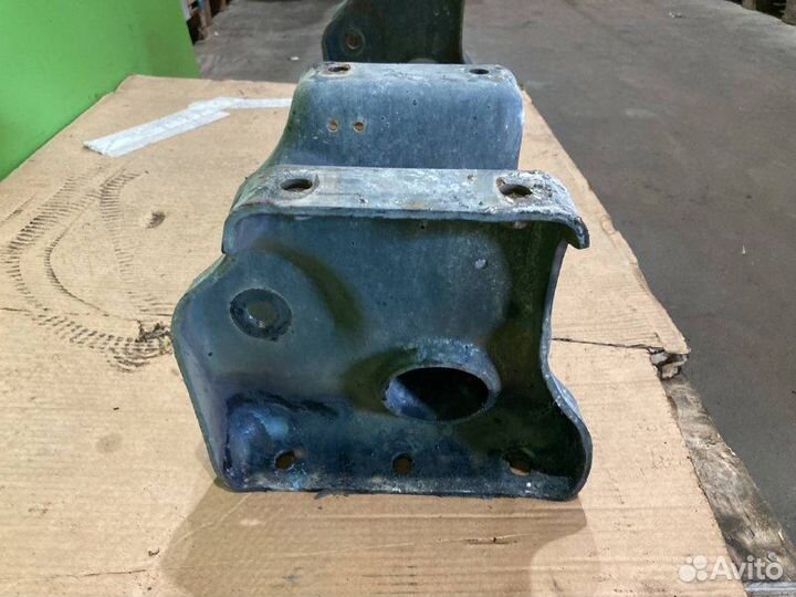 Кронштейн рессоры iveco stralis