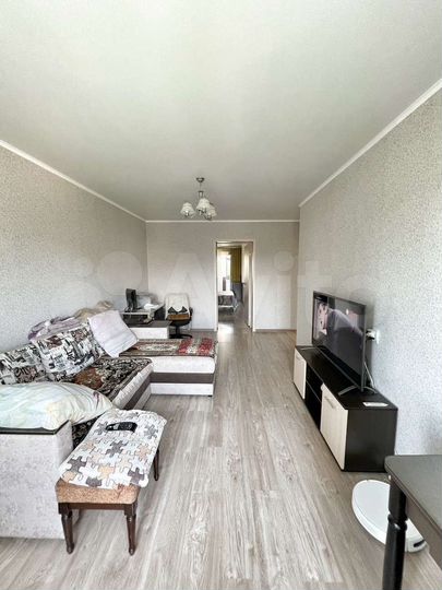 3-к. квартира, 60 м², 5/5 эт.