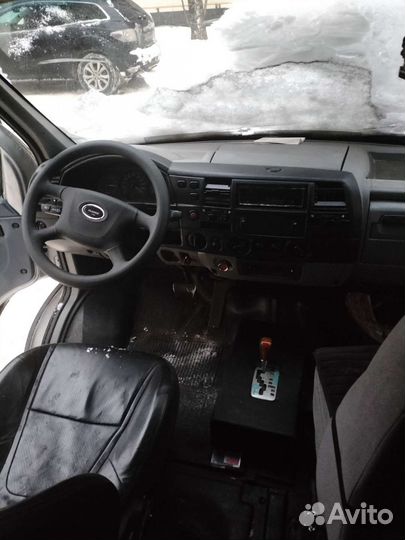 ГАЗ Соболь 2217 цельнометаллический, 2004