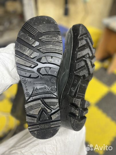 Резиновые сапоги