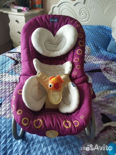 Шезлонг для новорожденных