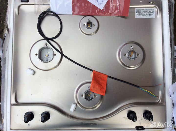 Газовая варочная поверхность Ariston PH 640(новая)