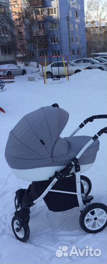 Продаётся Детская коляска mikado