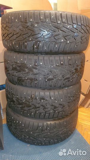 Nokian Tyres Hakkapeliitta 7 215/55 R17 98T