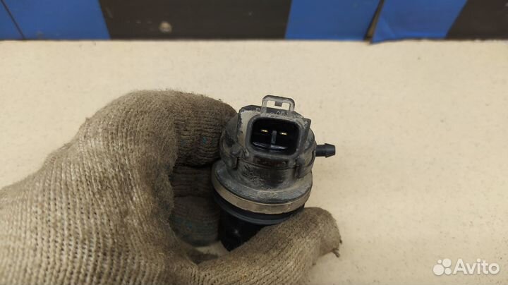 Насос омывателя Land Cruiser (150) -Prado 2009