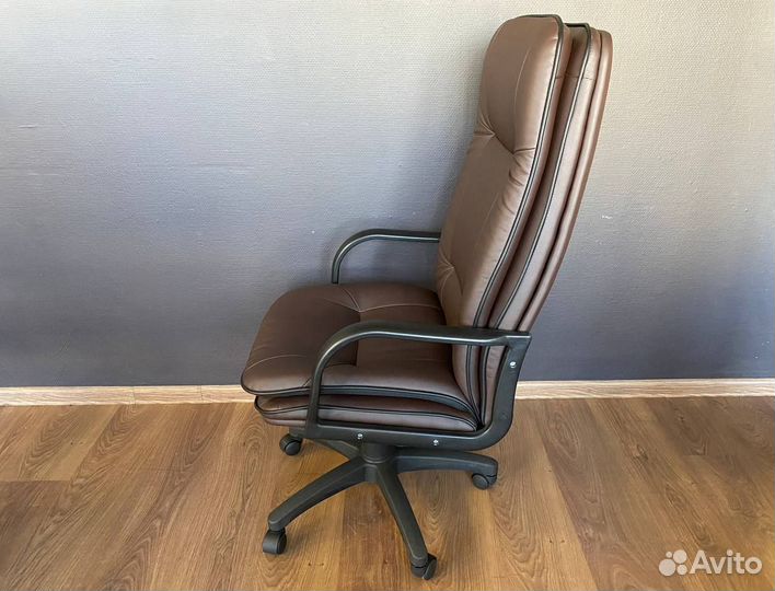 Компьютерное кресло от производителя
