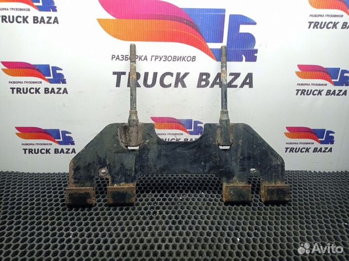 Кронштейн акб Daf XF105