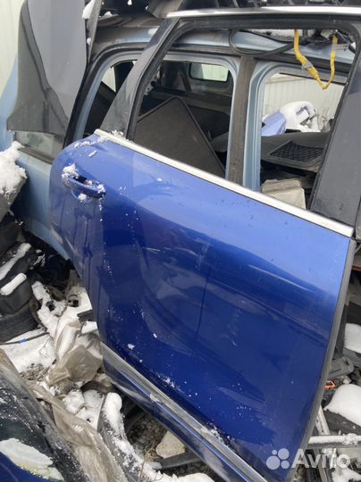 Задняя правая дверь Volkswagen Touareg 2 nf