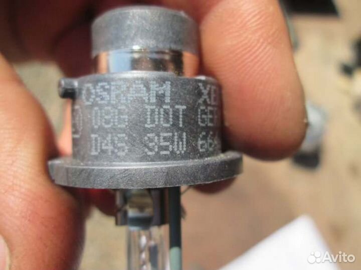 Лампа Toyota Prius ZVW30 2ZR-FXE 2012