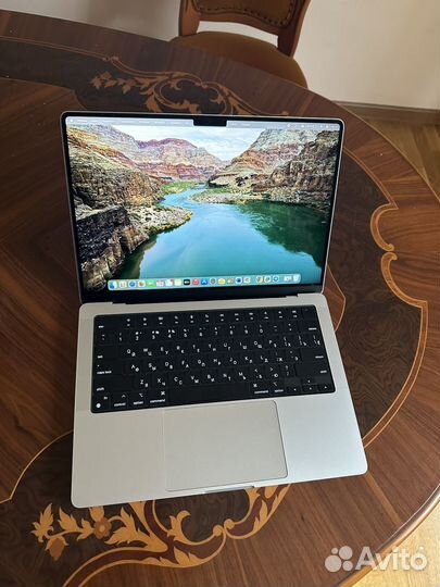 Apple MacBook Pro 14 2023 М3 8г6/512гб