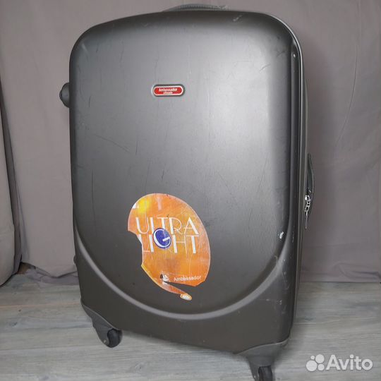 Чемодан на колесах бу большой
