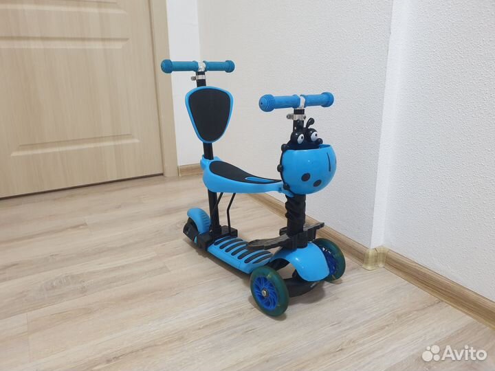 Самокат детский трехколесный с сиденьем