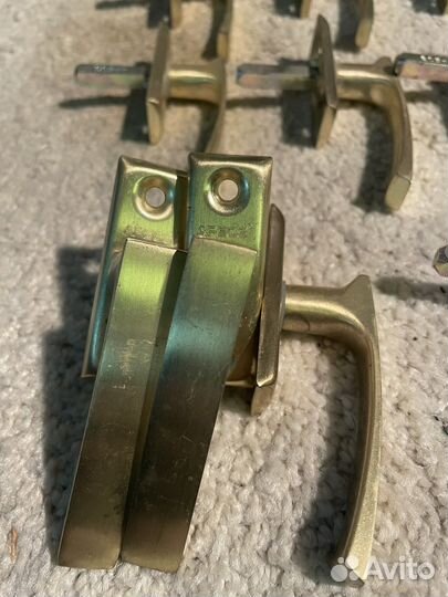 Ручки оконные