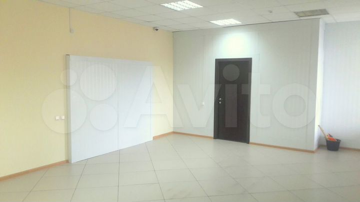 Торговая площадь,28 м² и 42 м² есть вода канализац