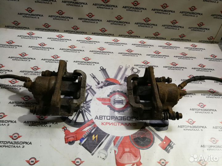 Суппорт задний левый Nissan Murano Z50