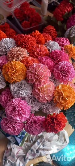 Георгиевский ленты и гвоздики