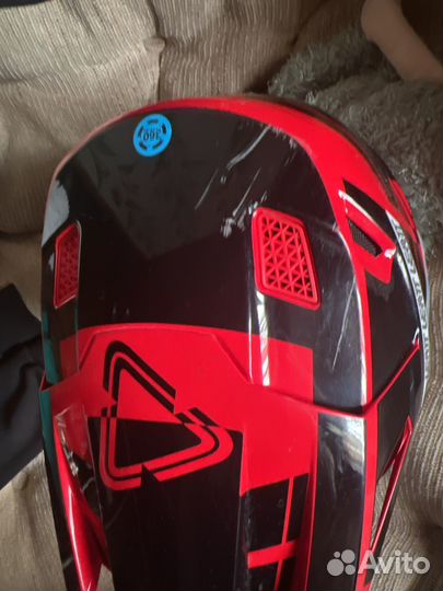 Leatt Kit Moto 7.5 V24 Red шлем кроссовый