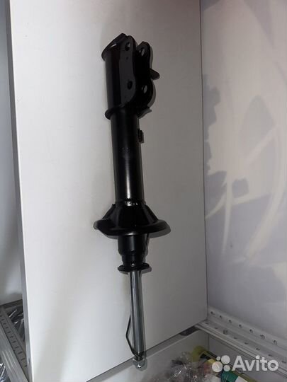 Амортизатор подвески задний левый Хендай Акцент